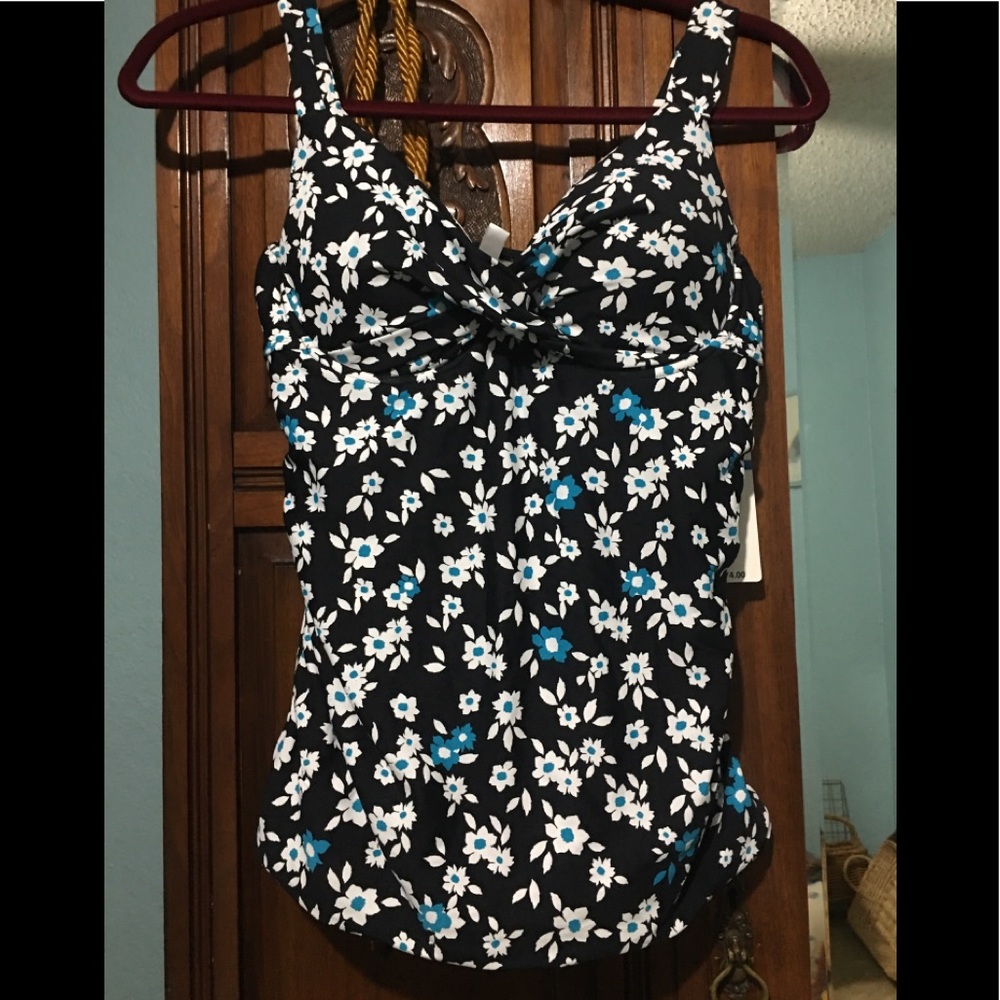 Beautiful Anne Cole Tankini Top